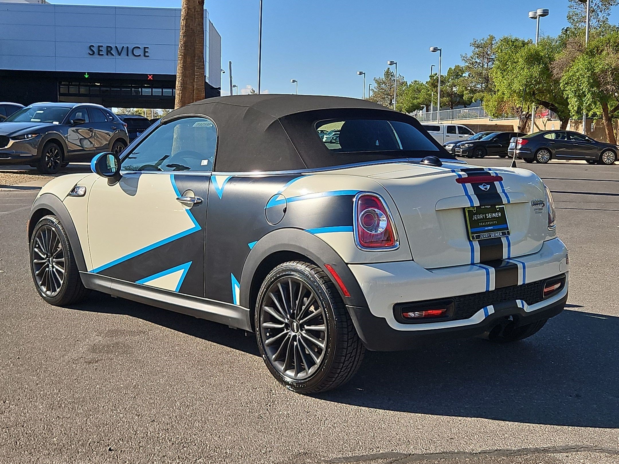 Used 2014 Pepper White MINI S image 3