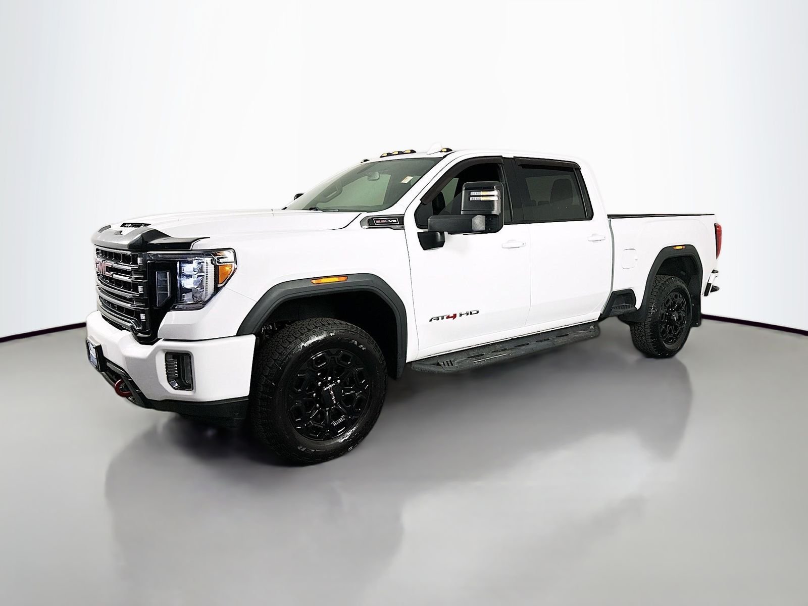 Used 2022 Summit White GMC AT4 image 4