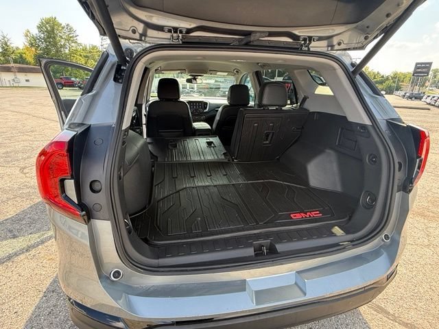 2023 GMC Terrain SLT - Photo 31