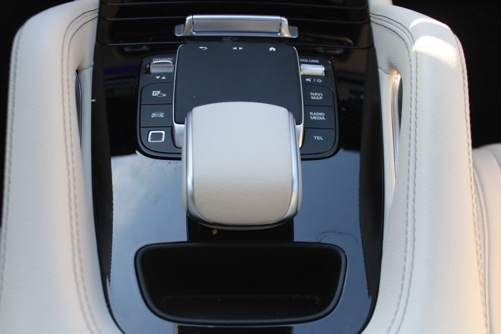 Certified Used 2025 White Mercedes-Benz GLE 450 image 31