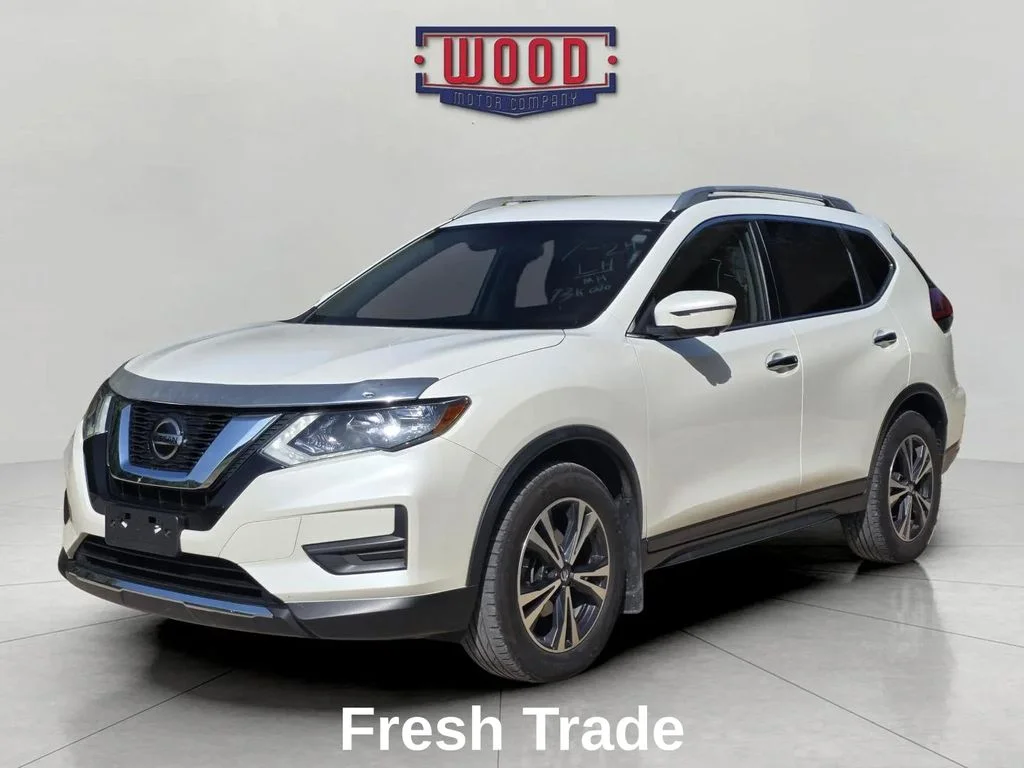 Used 2020 Pearl White Tricoat Nissan SV image 3