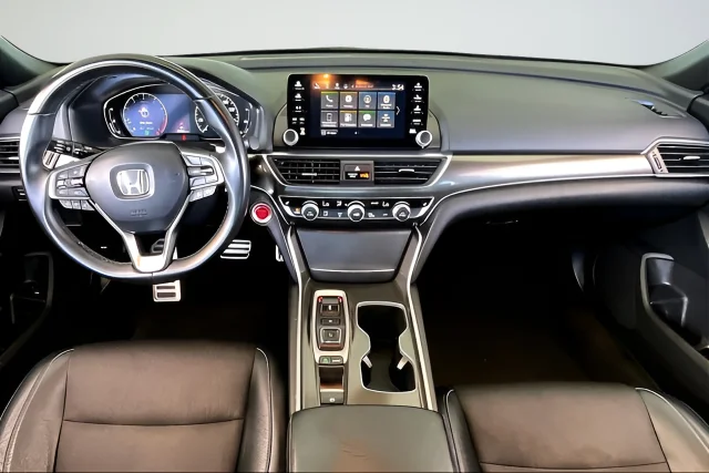 Used 2018  Honda Sport 2.0T image 7