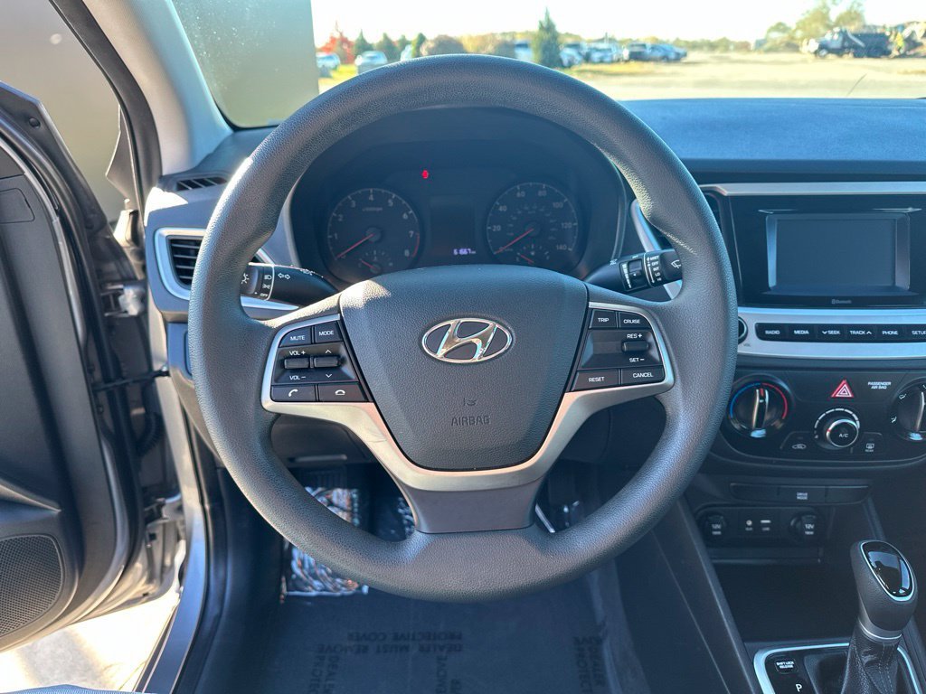 Certified Used 2022 Gray Hyundai SE image 14