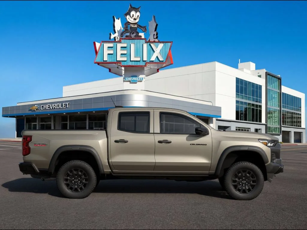 New 2026 White Sands Chevrolet Trail Boss image 3