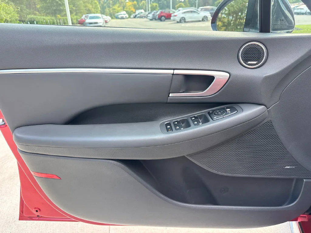 Used 2020 Calypso Red Hyundai SEL Plus image 13
