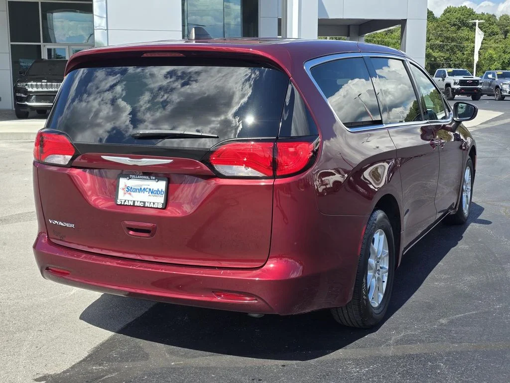 Used 2021 Velvet Red Pearlcoat Chrysler LX image 7