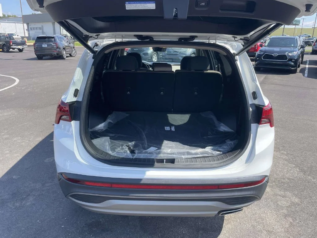 Certified Used 2023 White Hyundai SEL image 10
