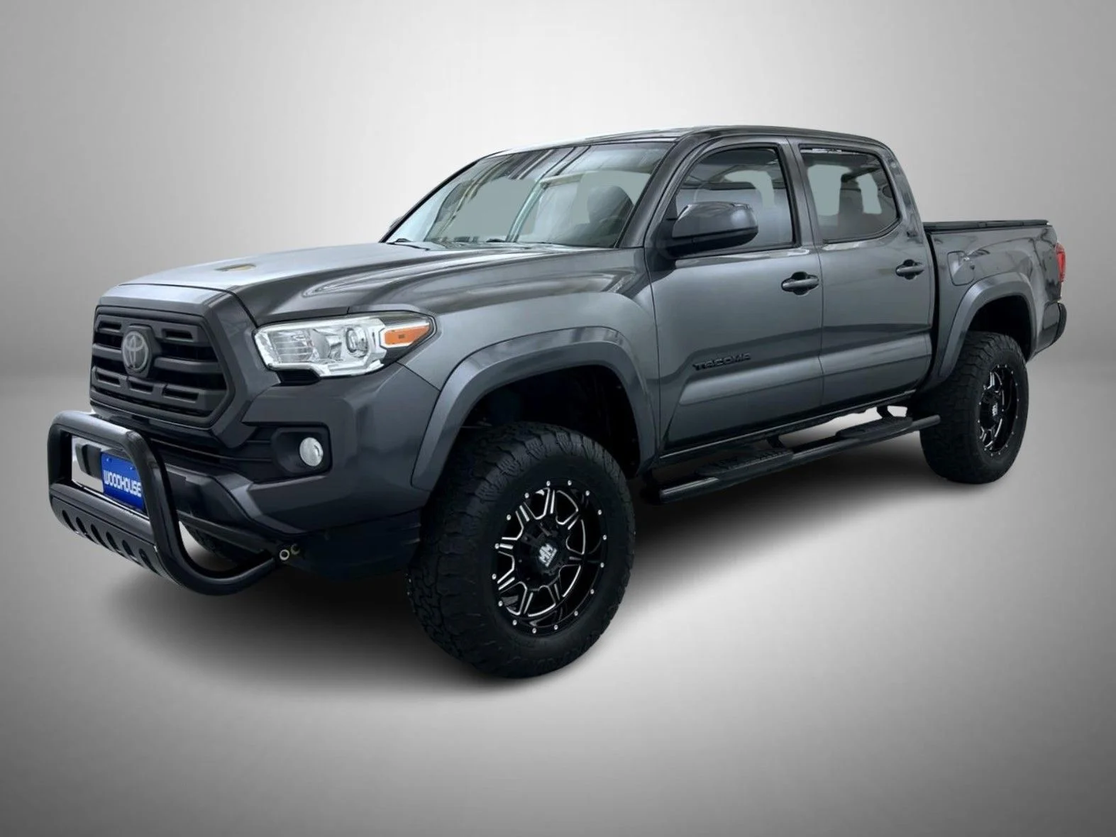 Used 2019 Gray Toyota SR5 image 1