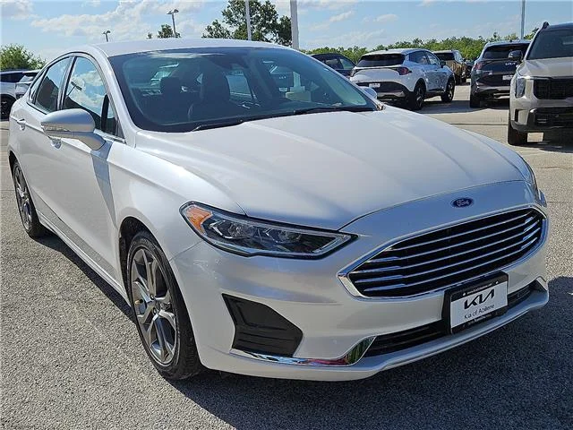 Used 2020 White Platinum Metallic Tri-Coat Ford SEL Front-wheel Drive image 5