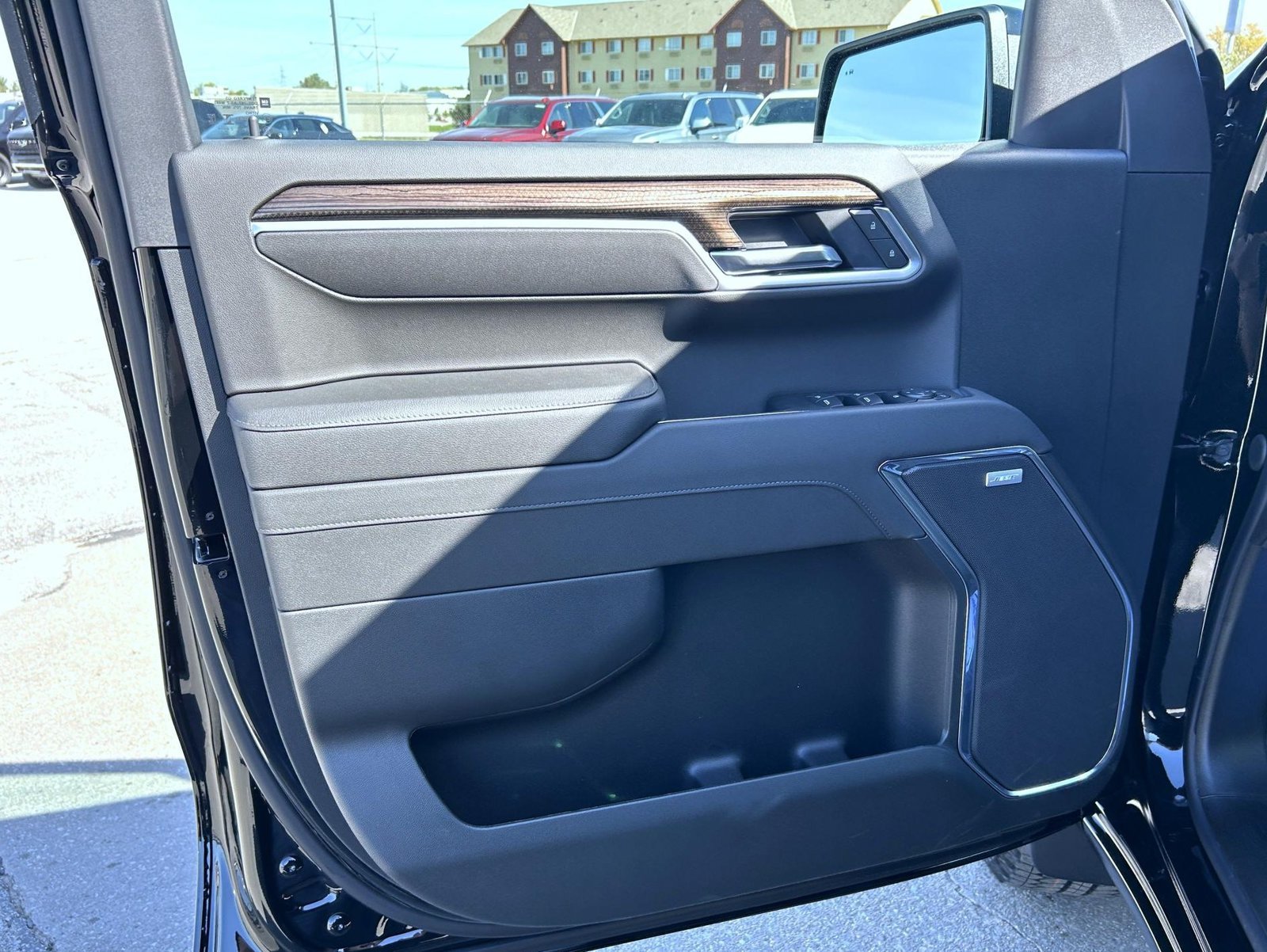 2026 Chevrolet Silverado 1500 LT Trail Boss - Photo 9