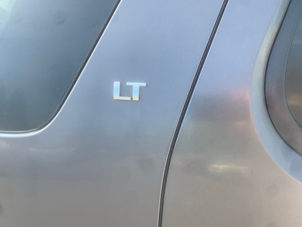 Used 2010 Blue Granite Metallic Chevrolet LT image 7