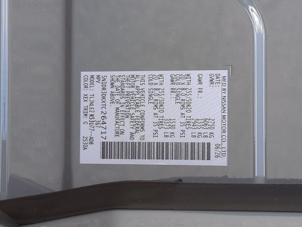New 2026 Boulder Gray Pearl / Super Black Two-tone Nissan Platinum image 24