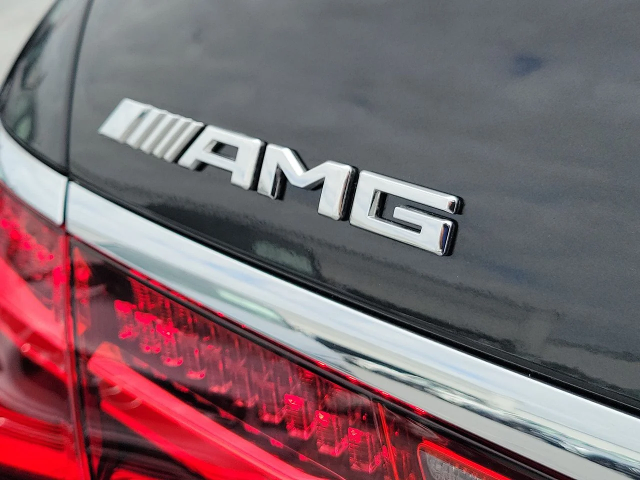 New 2026 Graphite Grey Metallic Mercedes-Benz AMG® S 63 E 4MATIC® Sedan image 9
