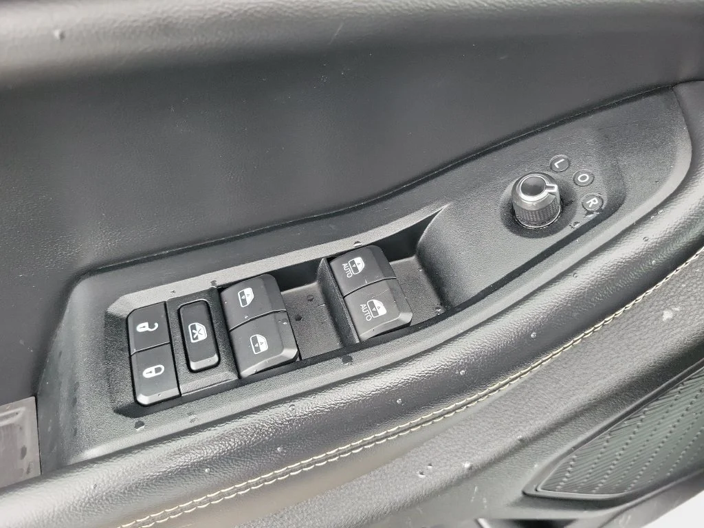 Certified Used 2023 White Jeep Altitude image 32
