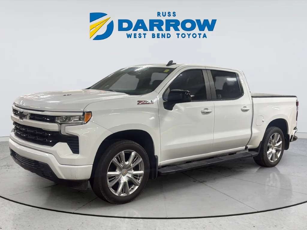 Used 2024 White Chevrolet RST image 1