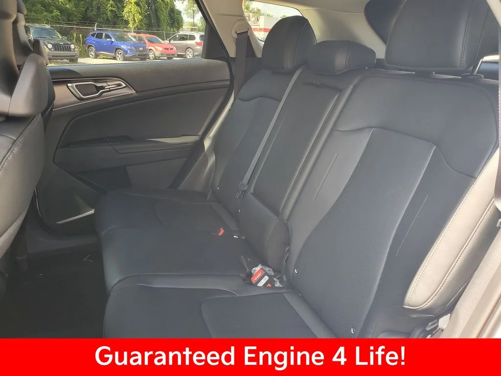New 2026 Glacial White Pearl Kia EX image 30
