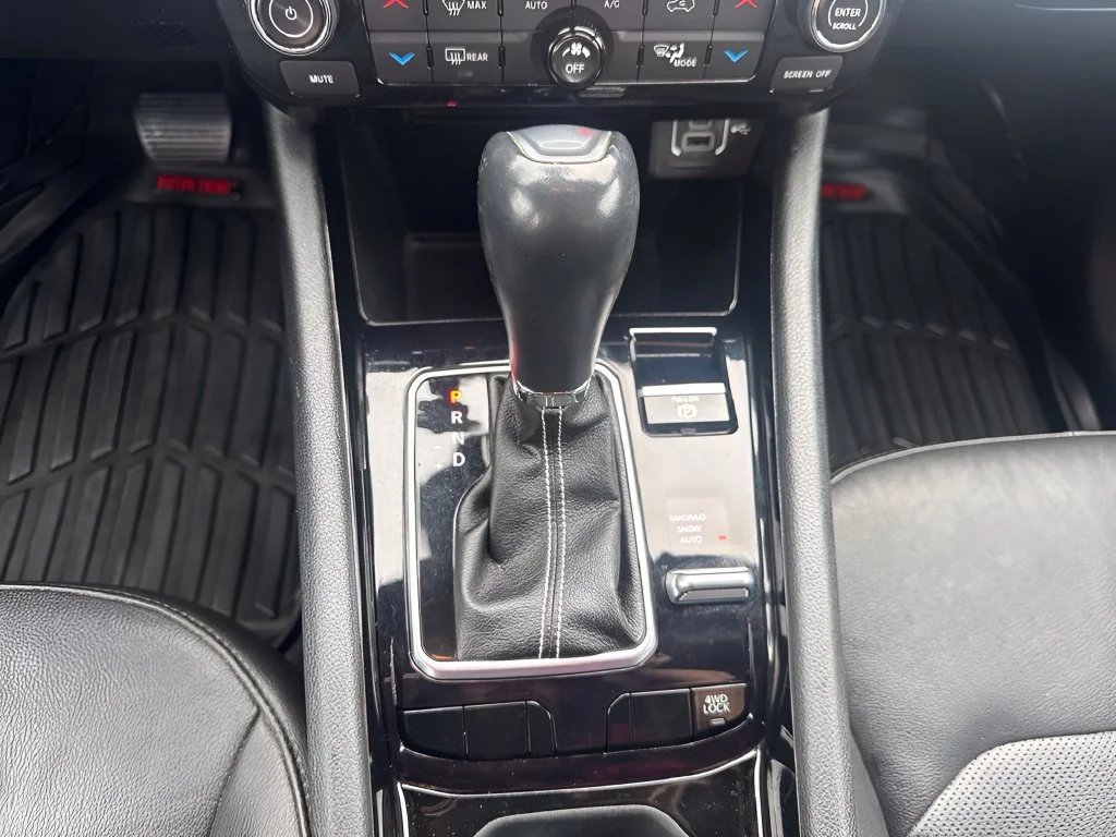 Used 2022 Black Jeep High Altitude image 13