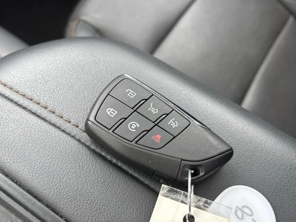 Used 2022 Black Chevrolet High Country image 37