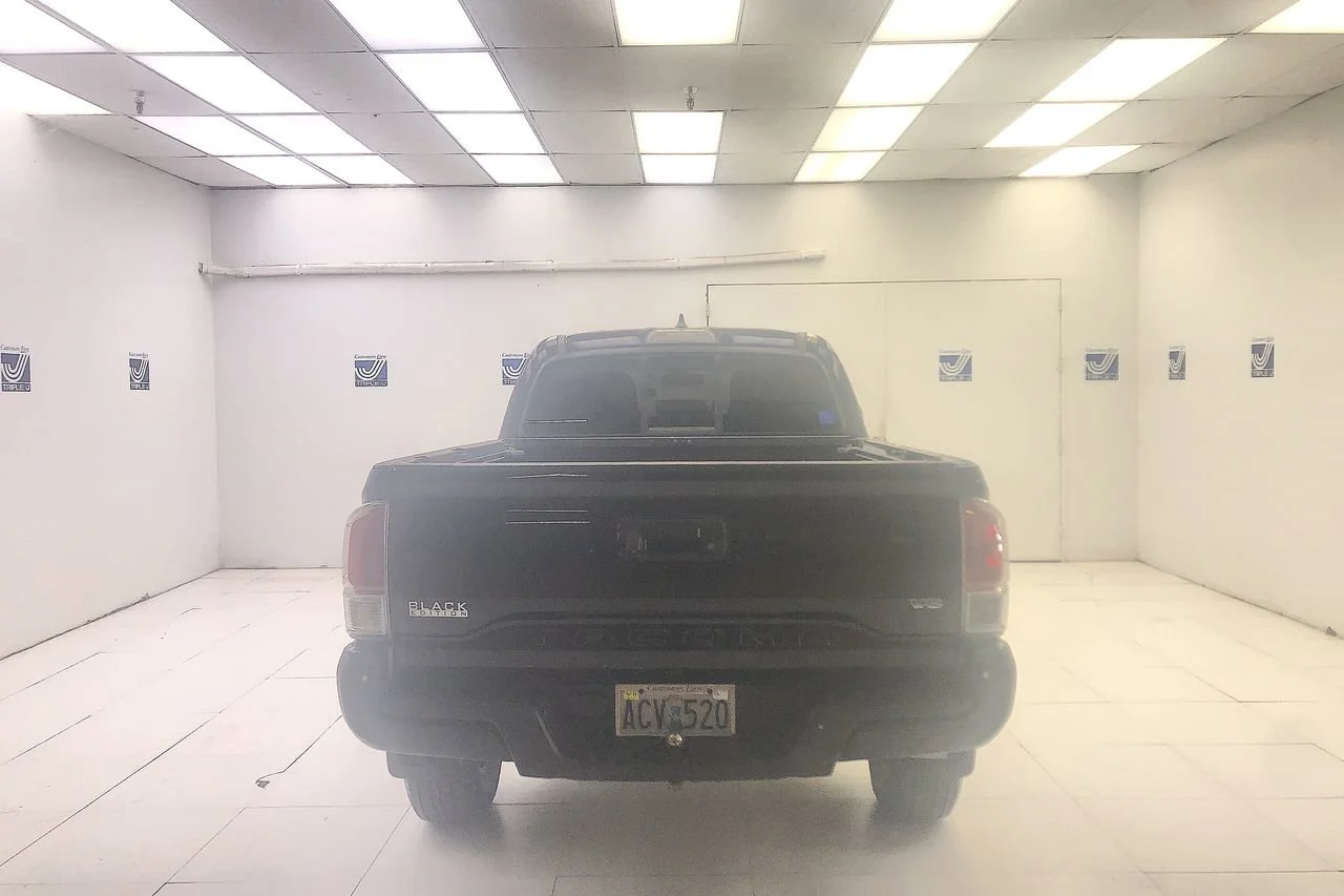 Used 2016 Black Toyota Limited image 6