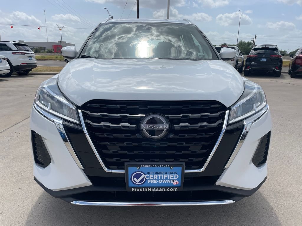 Used 2024 White Nissan SV image 8