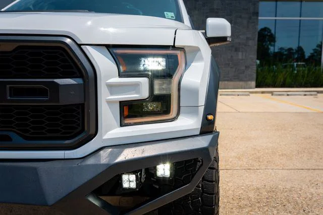 Used 2017 Oxford White Ford Raptor image 3