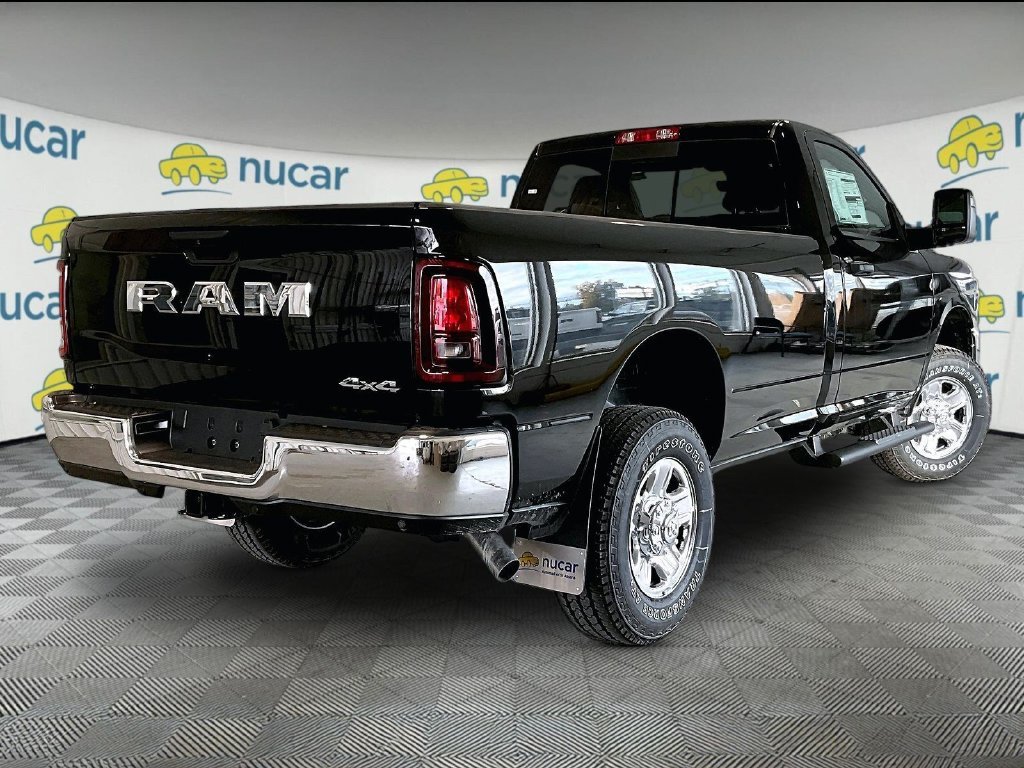 New 2026 Diamond Black Crystal Pearl-Coat Exterior Paint RAM Tradesman image 7