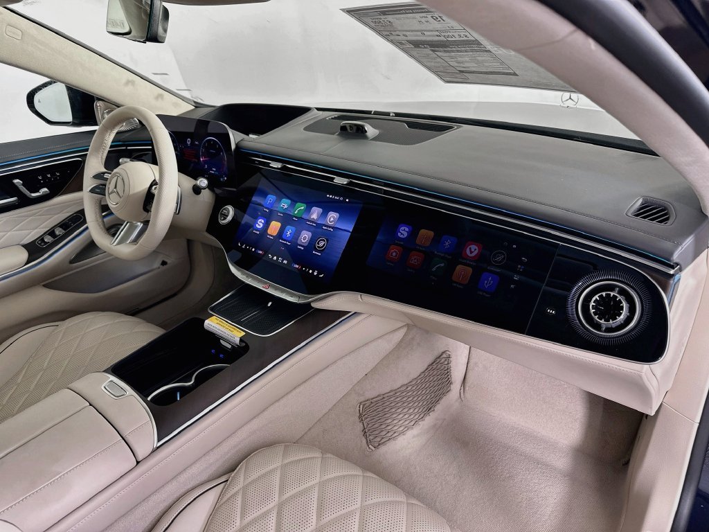 New 2027 Blue Mercedes-Benz S 580 image 30