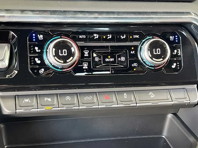 2026 GMC Sierra 1500 Denali Ultimate - Photo 11