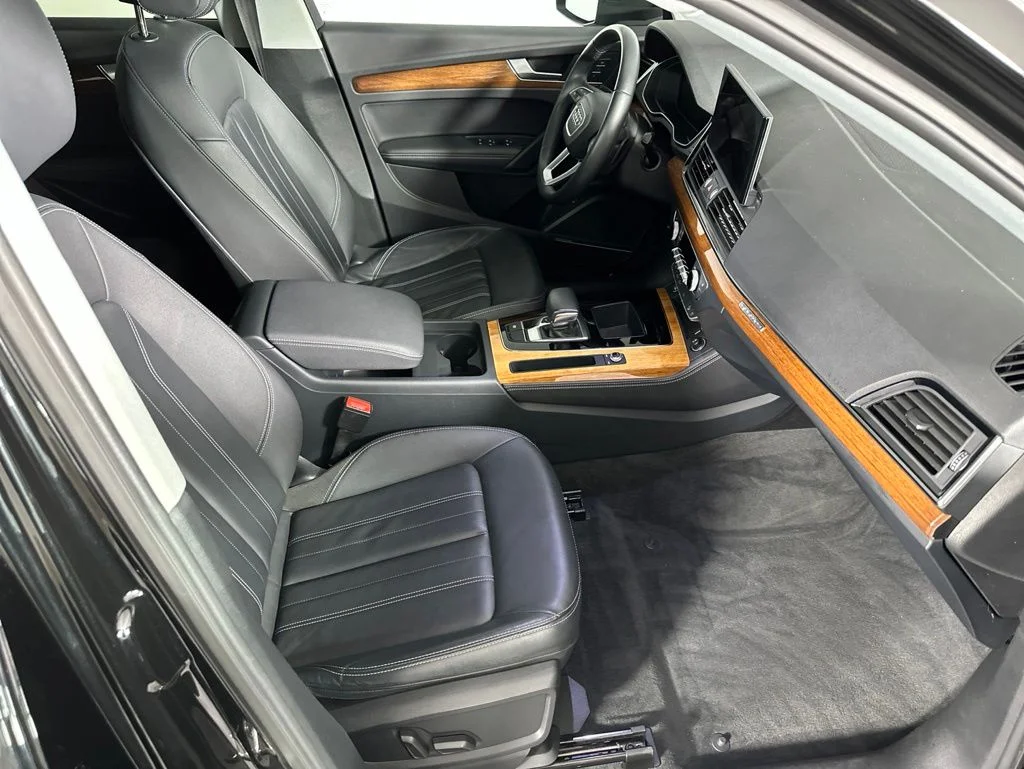 Used 2023 Black Audi 45 S line Premium image 6