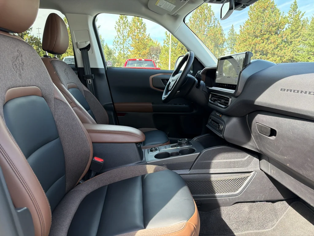 Certified Used 2025 Oxford White Ford Outer Banks image 26