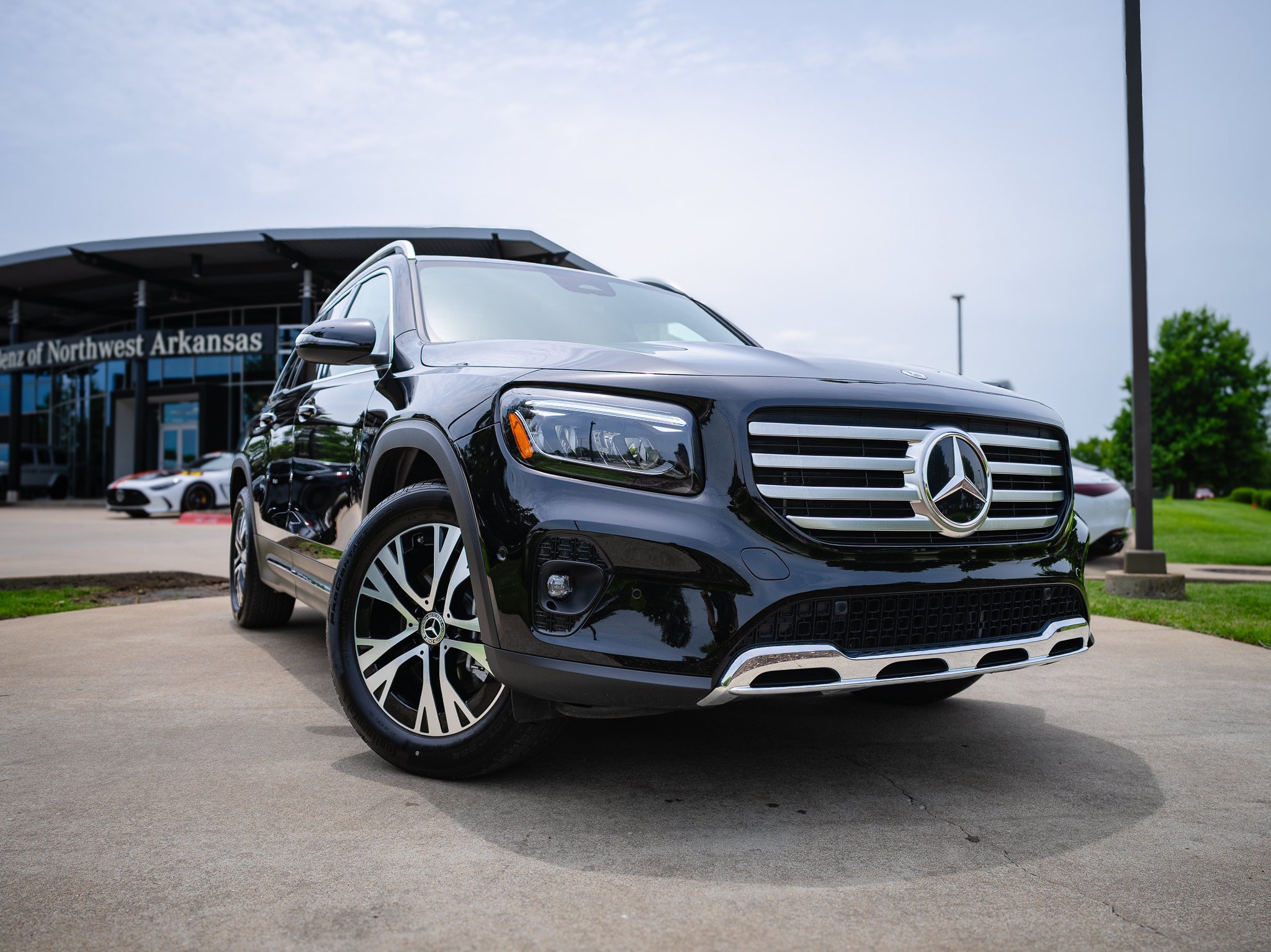 Certified Used 2025 Night Black Mercedes-Benz GLB 250 image 2