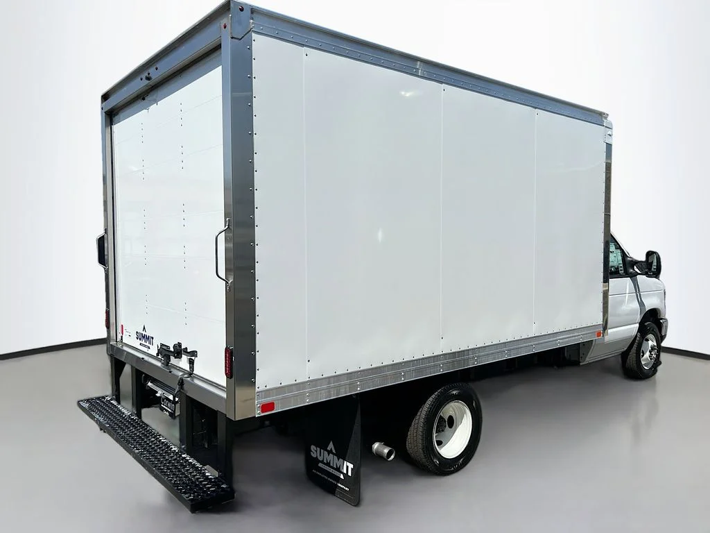 2025 Ford E-Series Cutaway Base - Photo 15