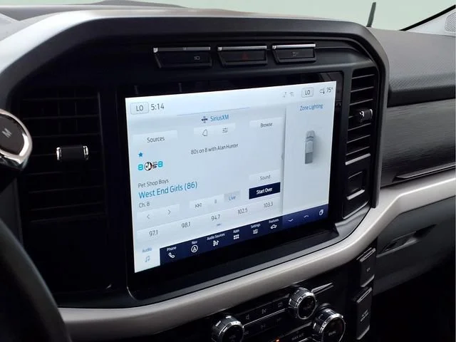 Used 2022  Ford XL image 5
