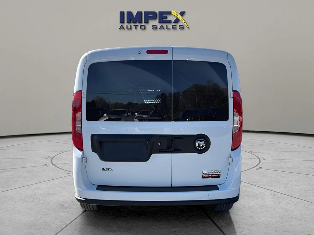 Used 2022 White Ram Base image 4