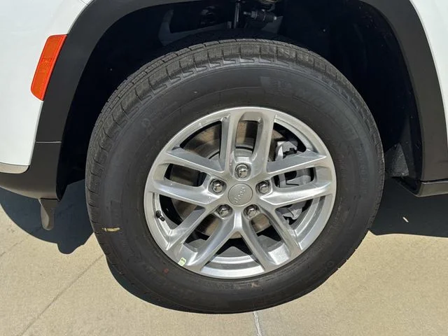 New 2026 White Jeep Laredo X image 4