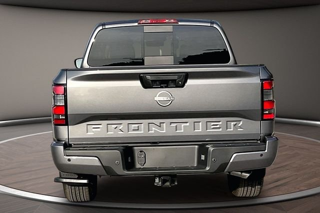 New 2026 Gun Metallic Nissan Crew Cab SV image 4