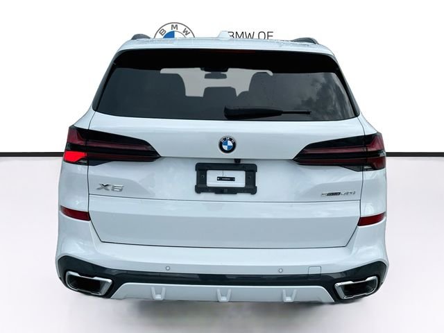 Used 2024 White BMW sDrive40i image 6
