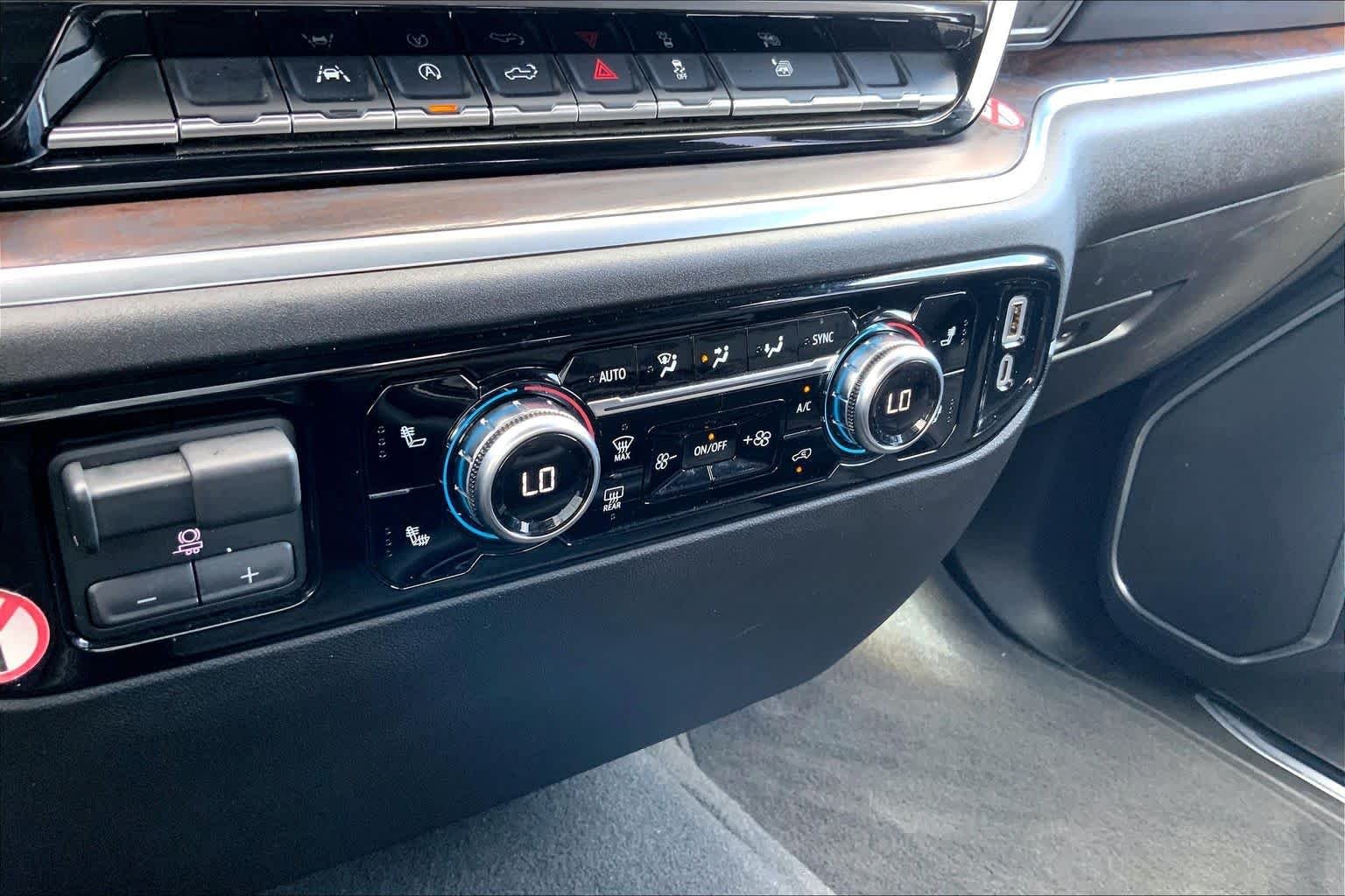 2026 GMC Sierra 1500 SLT - Photo 34