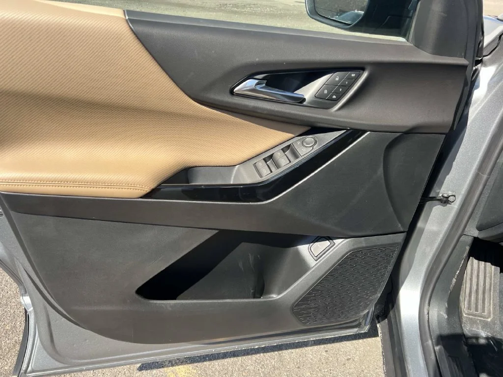 2027 Chevrolet Equinox ACTIV - Photo 11