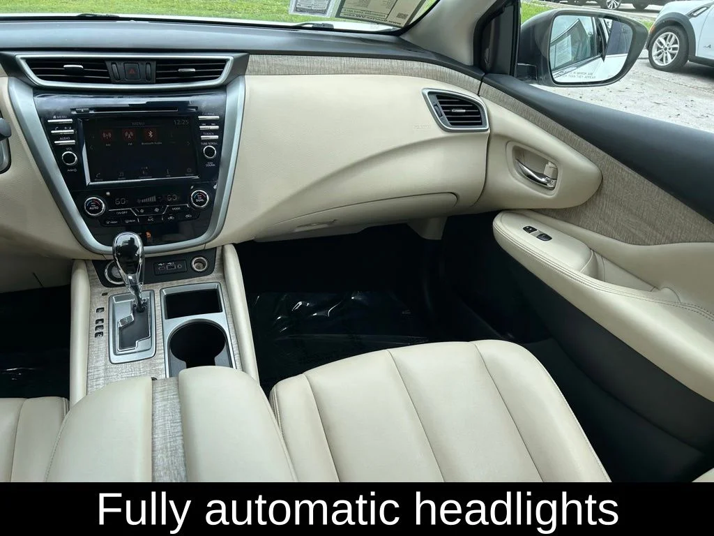 Used 2022 Pearl White Tri-Coat Nissan SV image 11