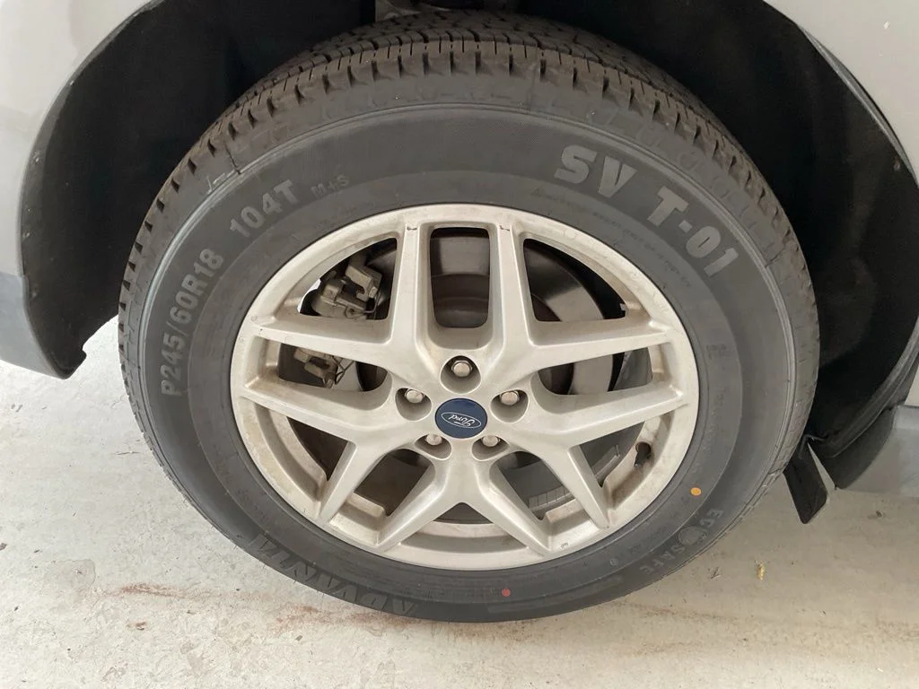 Used 2022 Gray Metallic Ford SEL image 27