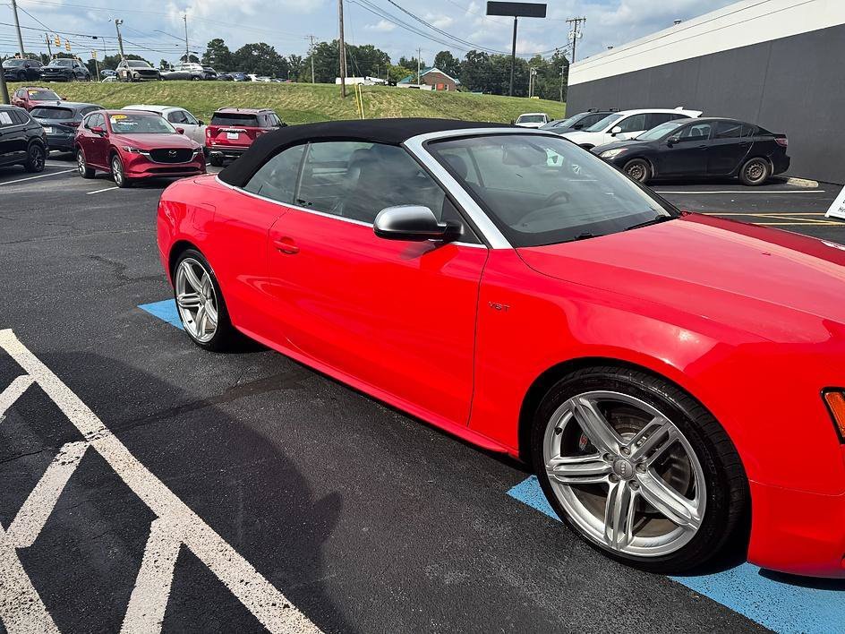 Used 2011 Brilliant Red Audi Prestige image 2