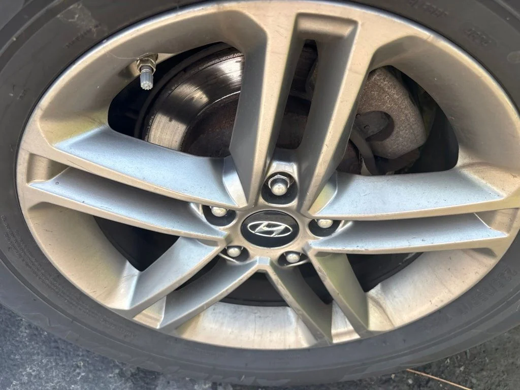 Used 2018 White Hyundai 2.4 Base image 10