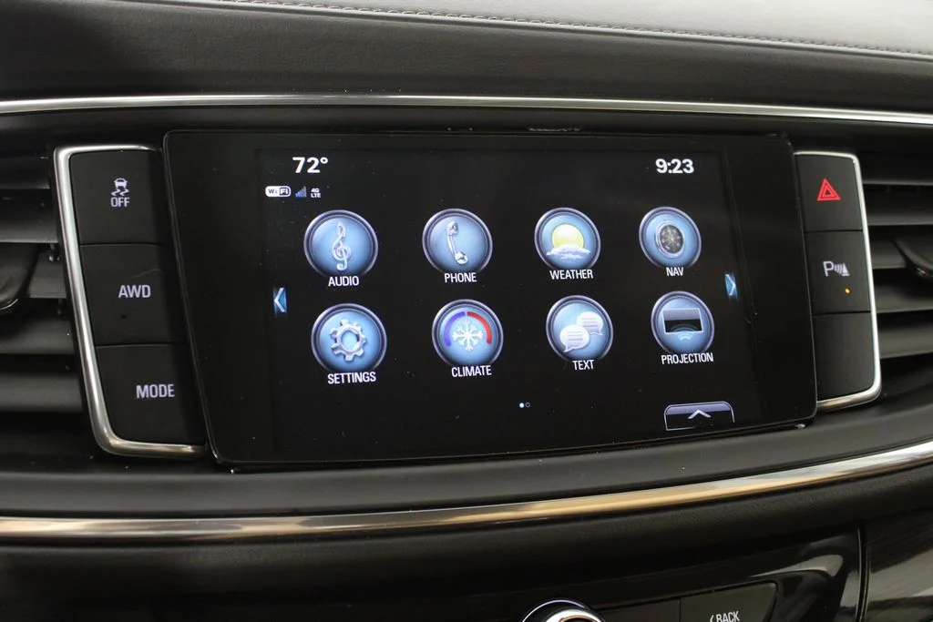 Used 2019 Brown Buick Essence image 31