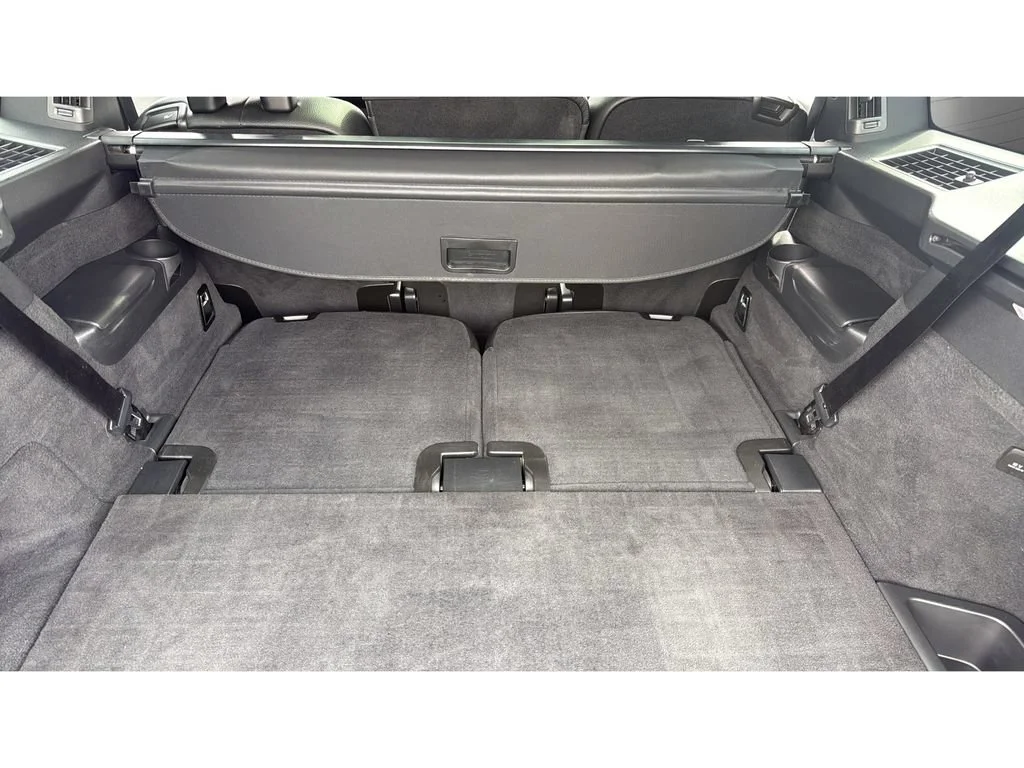 Used 2020 Gray Volvo T6 Momentum 7 Passenger image 34