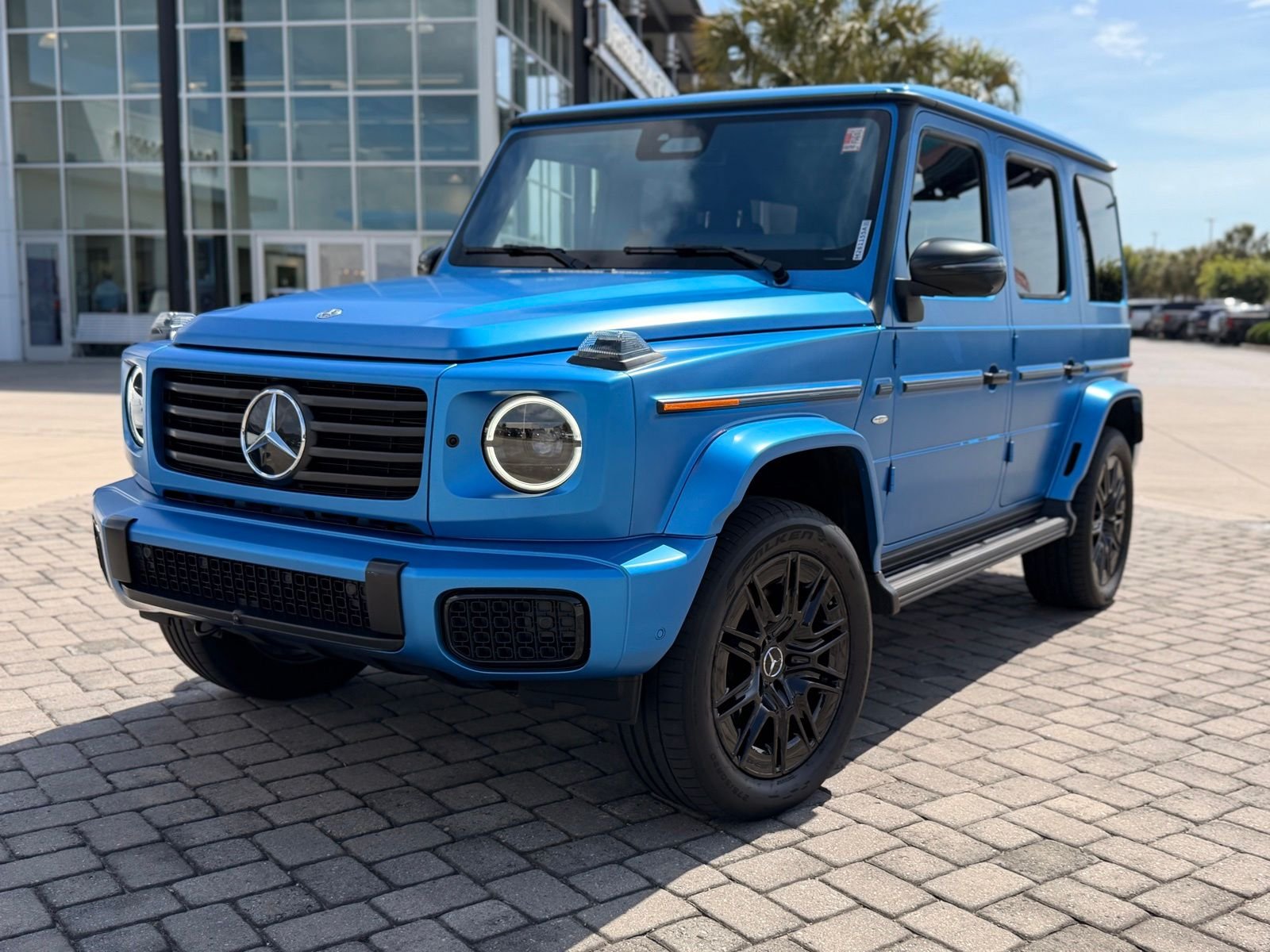 Certified Used 2025 MANUFAKTUR South Sea Blue Magno Mercedes-Benz G 580 image 1