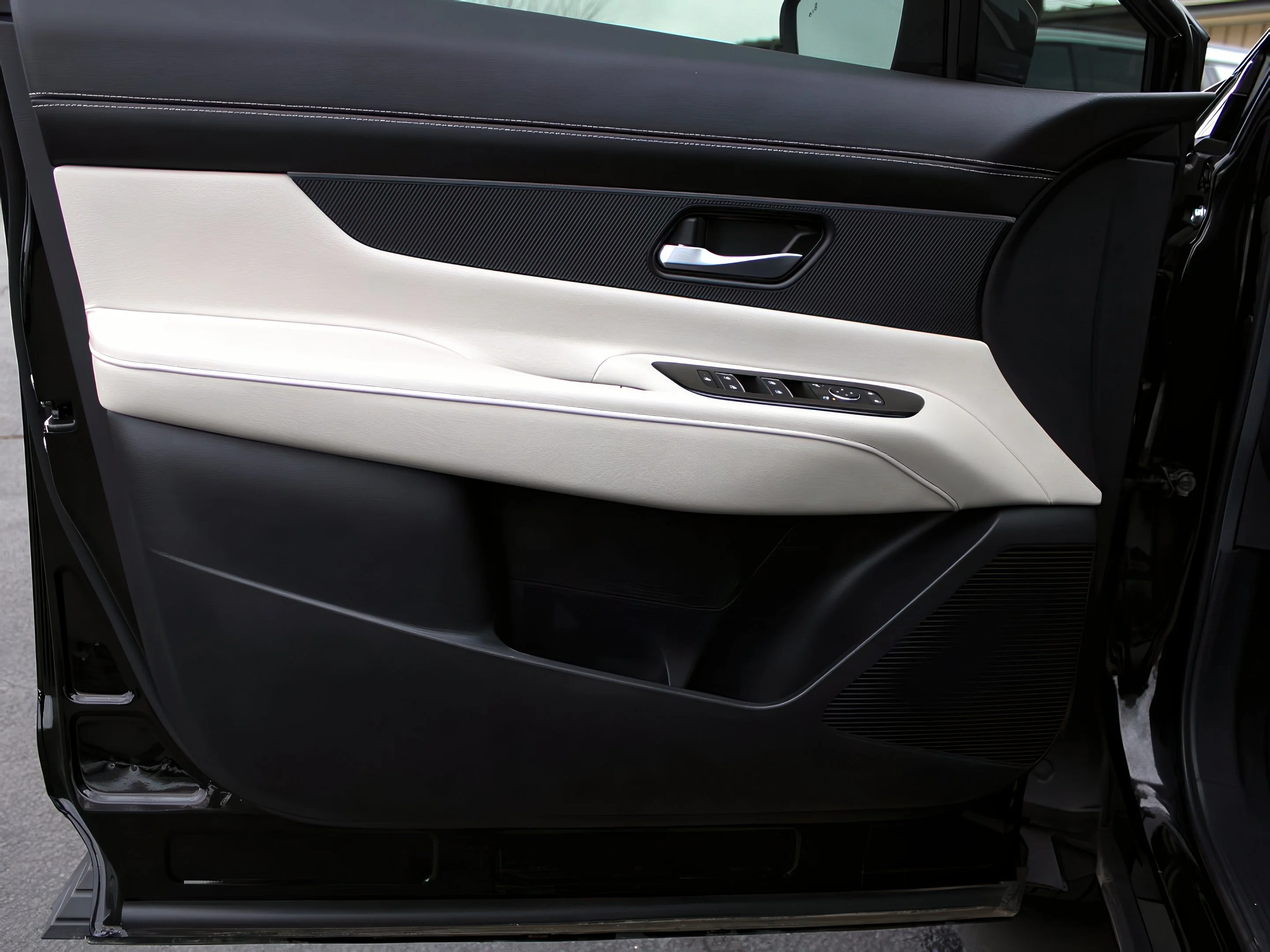 Used 2025 Black Nissan SV image 11