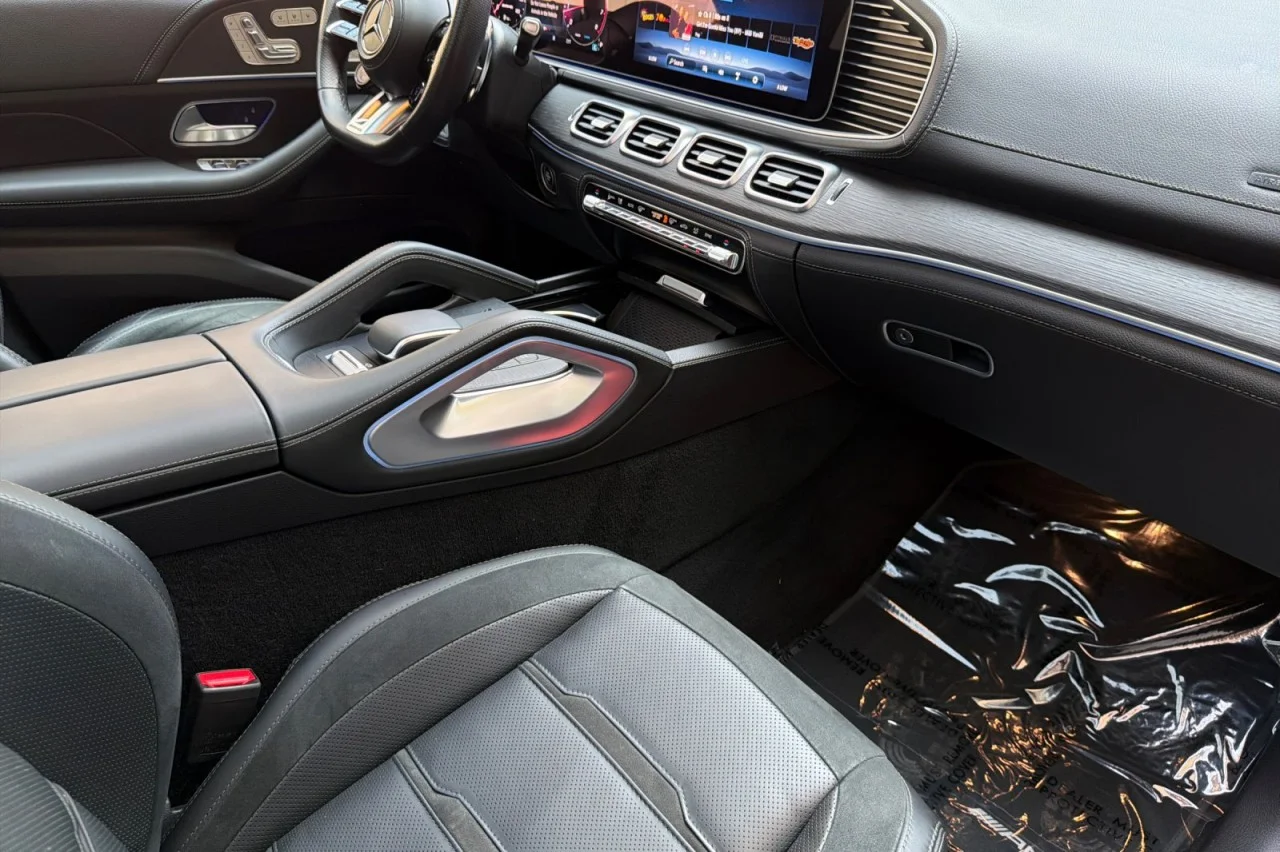 Used 2024 Black Mercedes-Benz AMG® GLE 53 image 15