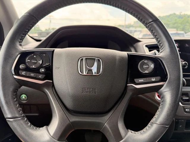 Used 2022 White Honda Special Edition image 16