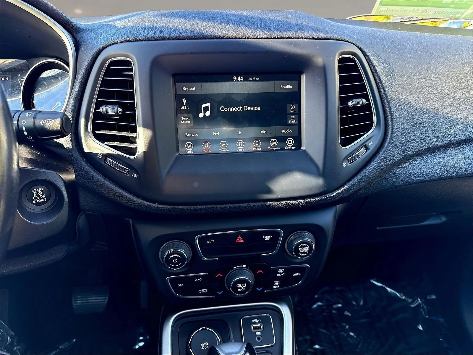 Used 2020 Crystal Metallic Jeep Latitude image 11